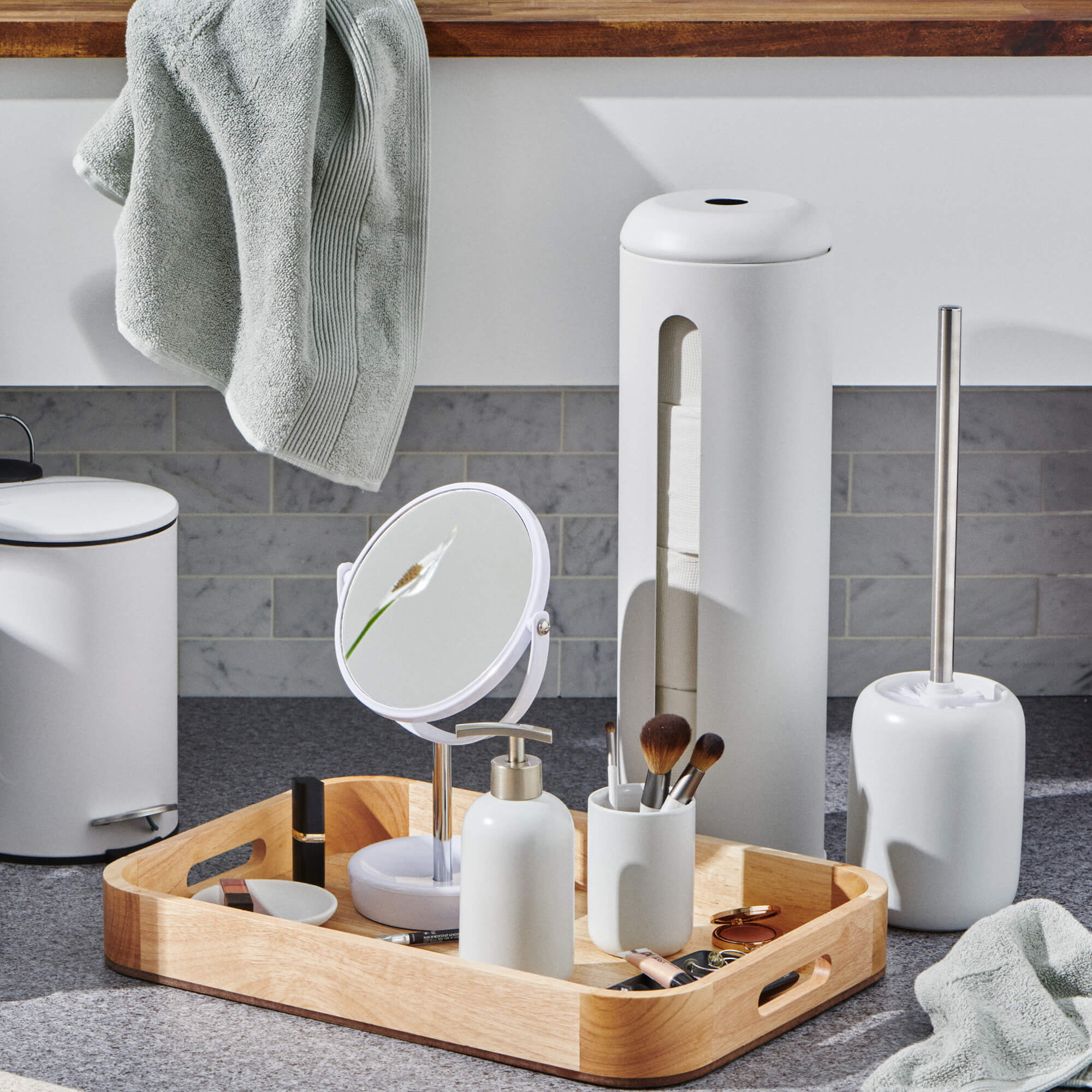 Naslovna 12 galaneterija